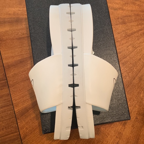 Prada Men’s silkscreen logo print slides sandals White leather New US 12 & 12.5 - Picture 12 of 14